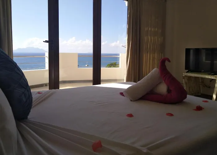 Northwest Bay Seaview Apartment